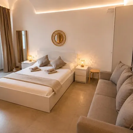 Centro Storico - Palazzo Manara - East Sanremo